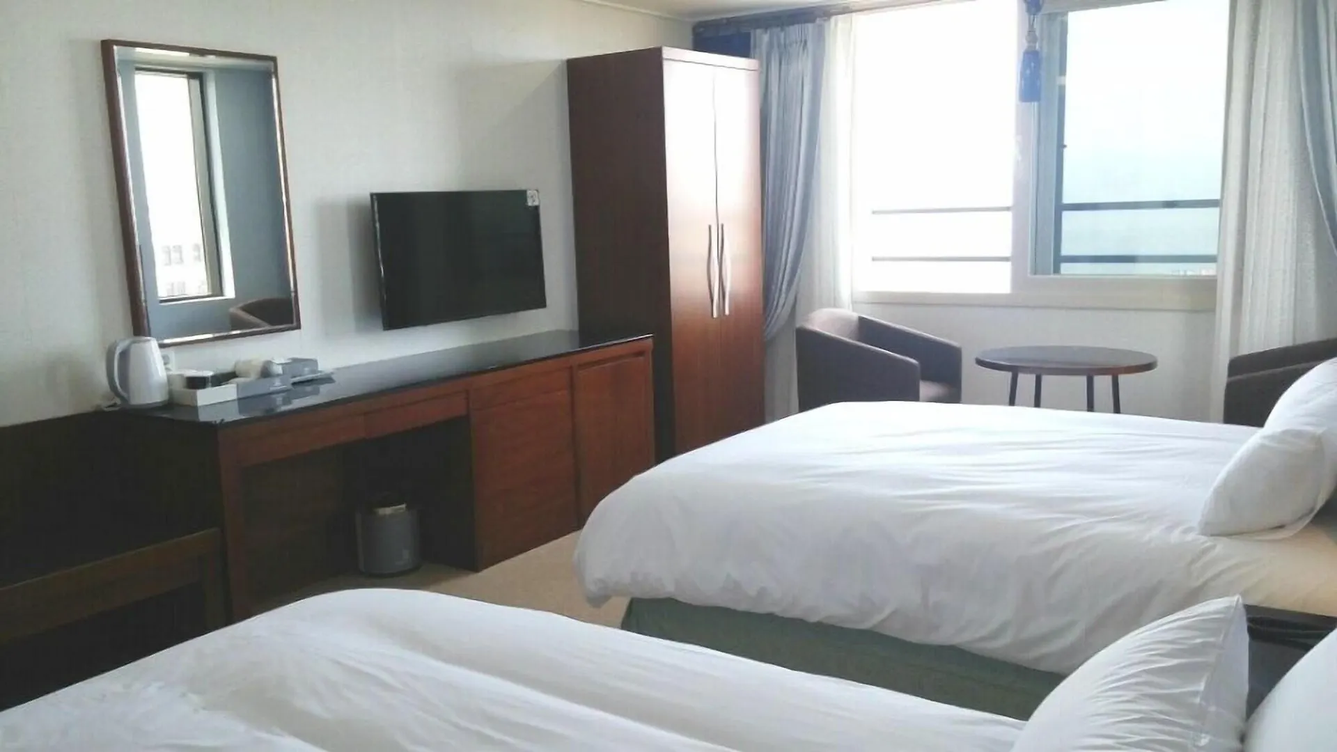 The Stay Century Hotel جيجو