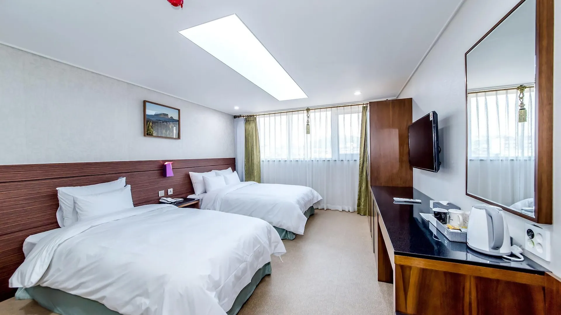 The Stay Century Hotel جيجو
